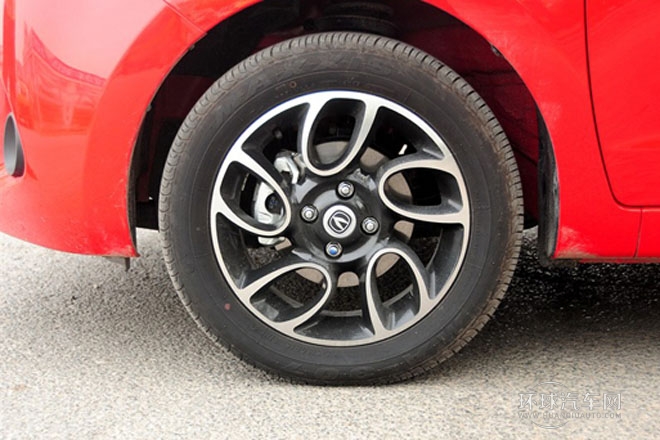 2013款 1.6L 手動尚酷型 國IV