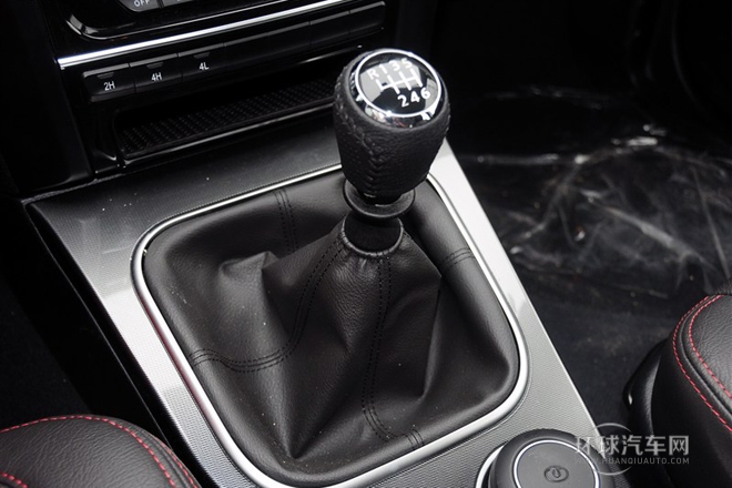 2013款 智尊版 2.0T手動四驅精英型