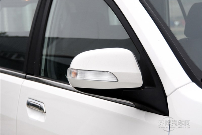 2013款 智尊版 2.0T手動四驅精英型