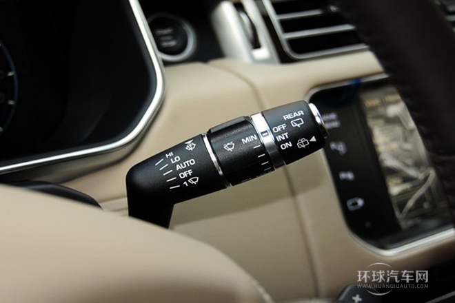 2014款 3.0 TDV6 Vogue SE 創世加長版