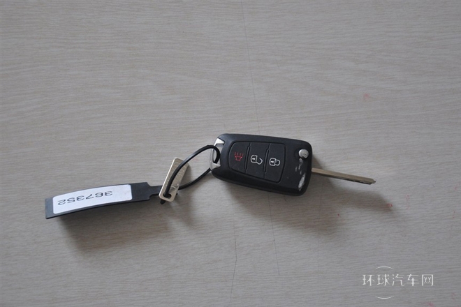 2012款 歐風版 綠靜2.0T自動四驅(qū)超豪華型