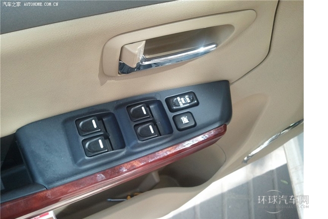 2012款 歐風版 綠靜2.0T自動四驅超豪華型