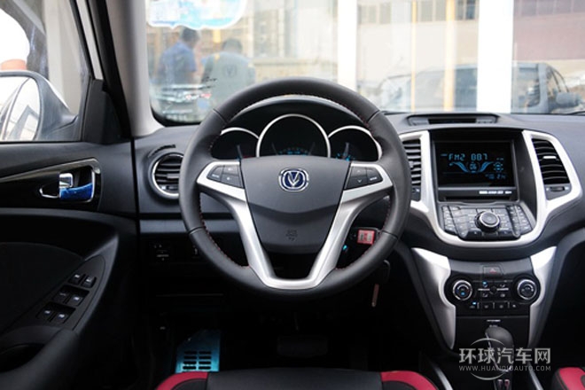 2013款 1.6L 自動(dòng)俊酷型 國(guó)V