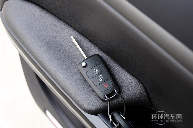 2012款 歐風(fēng)版 綠靜2.0T自動(dòng)兩驅(qū)豪華型