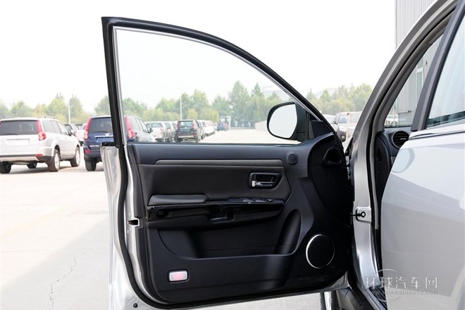 2012款 智尊版 綠靜2.0T手動四驅(qū)舒適型