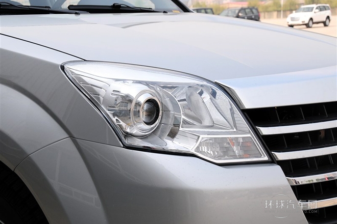 2012款 智尊版 綠靜2.0T手動四驅舒適型