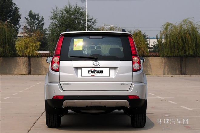 2012款 智尊版 綠靜2.0T手動四驅舒適型