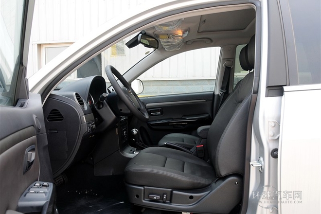 2012款 歐風版 綠靜2.0T自動四驅超豪華型