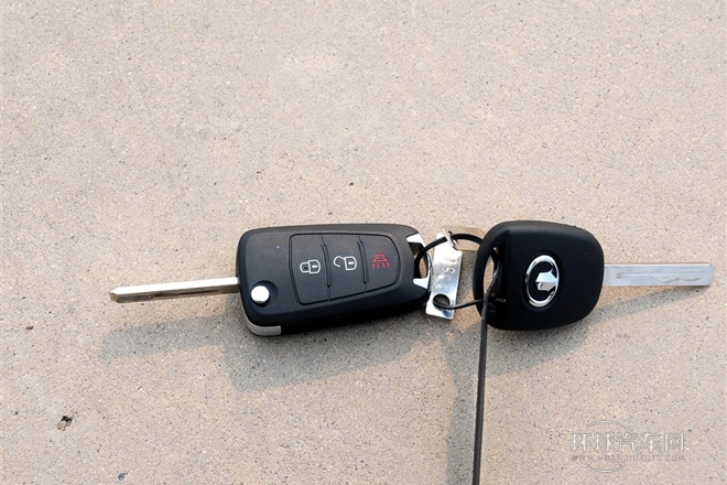 2012款 智尊版 綠靜2.0T自動(dòng)四驅(qū)豪華型