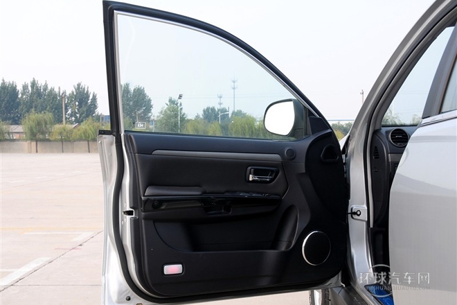 2012款 智尊版 綠靜2.0T自動(dòng)四驅(qū)豪華型