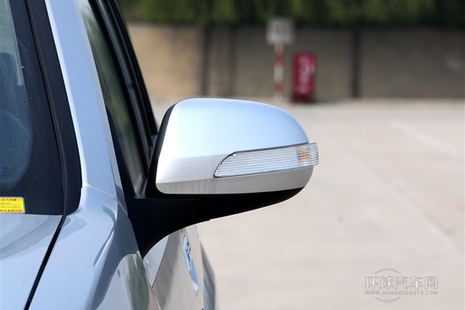 2012款 智尊版 綠靜2.0T自動四驅豪華型