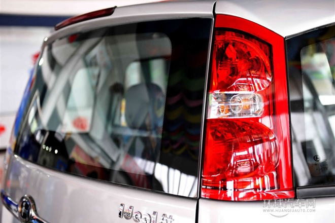 2011款 A+ 1.0L 手動標準型