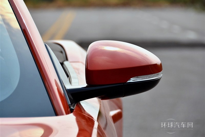 2013款 5.0T V8 S 敞篷中國限量版