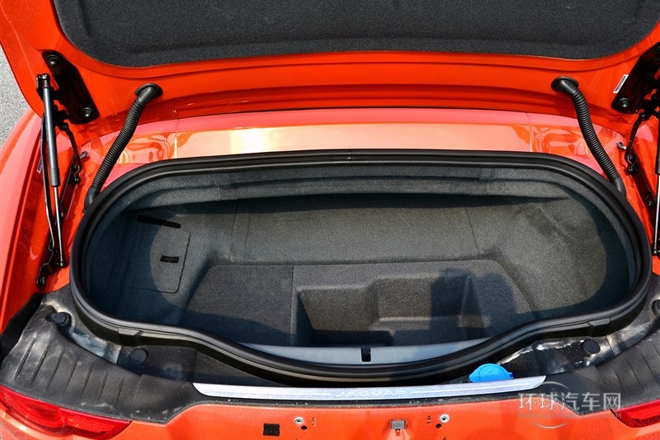 2013款 5.0T V8 S 敞篷中國限量版