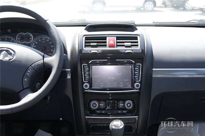 2013款 智尊版 2.0T手動兩驅尊貴型