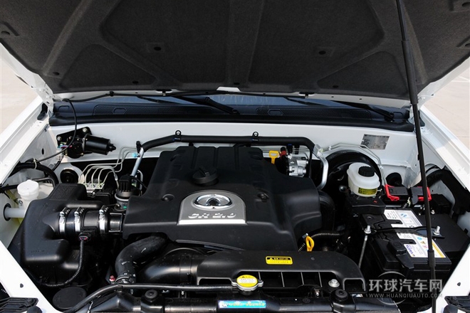 2012款 智尊版 綠靜2.0T自動四驅舒適型