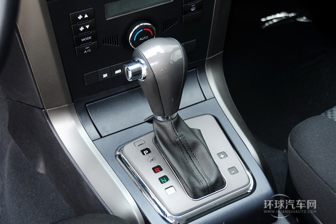 2012款 智尊版 綠靜2.0T自動四驅(qū)舒適型