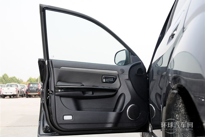 2012款 智尊版 綠靜2.0T自動兩驅超豪華型