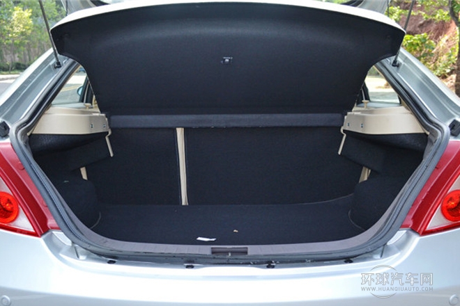 2013款 三廂 1.5L 手動精英型