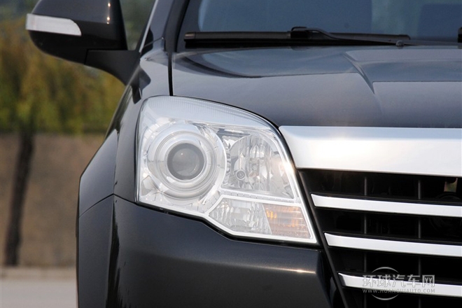 2012款 智尊版 綠靜2.0T自動(dòng)兩驅(qū)超豪華型