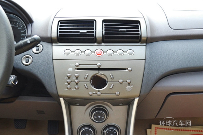 2013款 三廂 1.5L 手動精英型