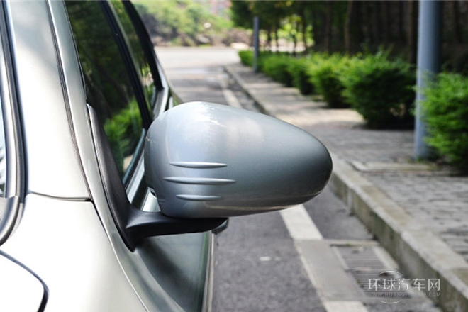 2013款 三廂 1.5L 手動精英型