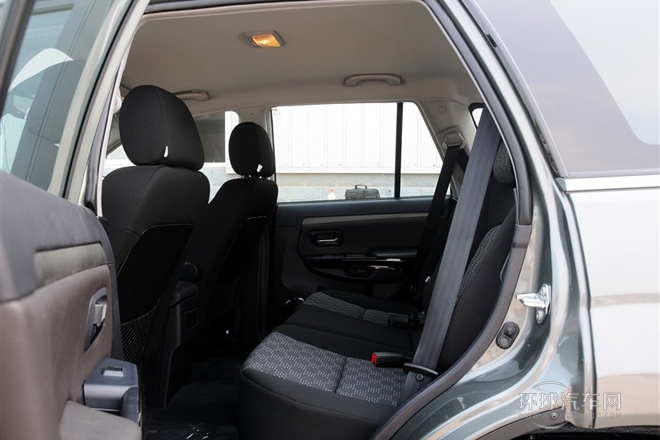 2012款 智尊版 綠靜2.0T自動兩驅舒適型