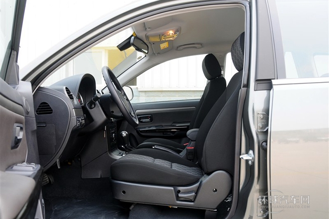 2012款 智尊版 綠靜2.0T自動兩驅舒適型