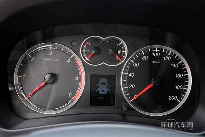 2012款 智尊版 綠靜2.0T自動兩驅(qū)舒適型