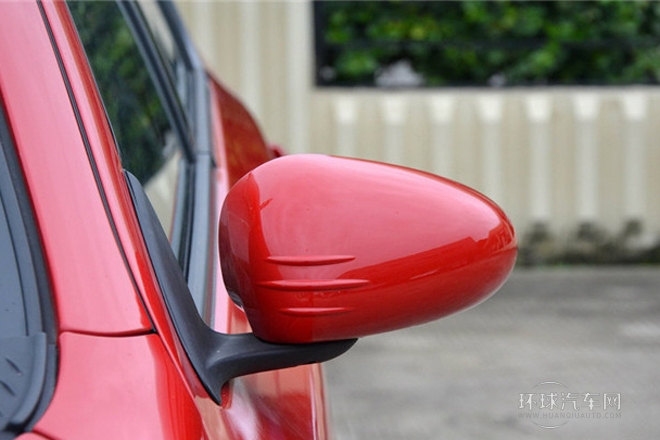 2013款 兩廂 1.5L 自動(dòng)精英型