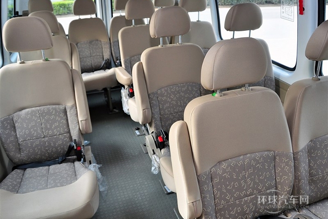 2013款 2.8T柴油普通型長軸中頂國IV