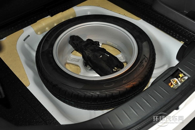 2013款 兩廂 1.5L 手動精英型