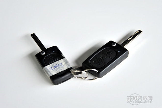 2013款 兩廂 1.5L 手動精英型