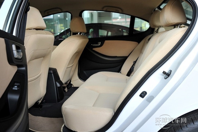 2013款 兩廂 1.5L 手動精英型