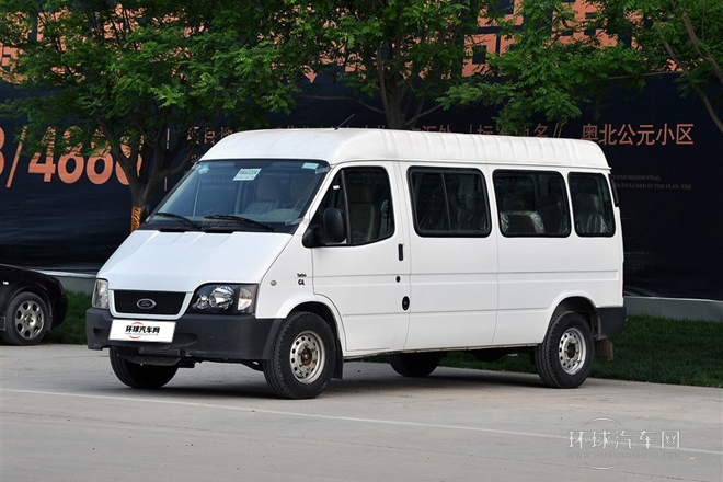 2013款 2.8T柴油后雙胎型加長軸中頂國IV