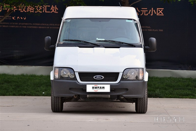 2013款 2.8T柴油后單胎型加長(zhǎng)軸中頂國(guó)IV