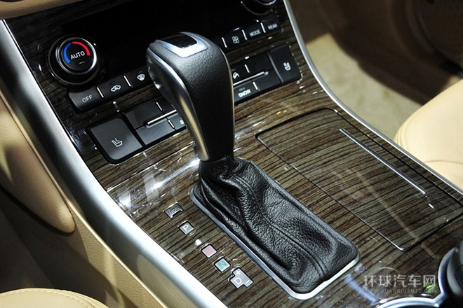 2014款 2.0T 四驅豪華型