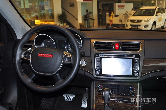 2014款 2.0T 四驅(qū)標(biāo)準(zhǔn)型