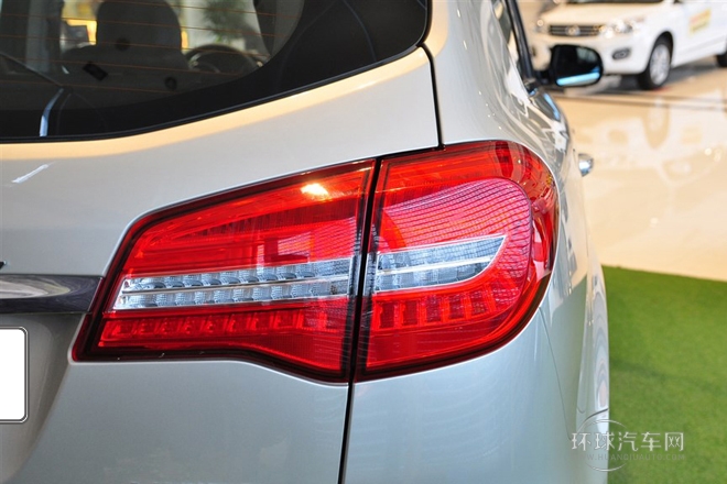 2014款 2.0T 四驅標準型