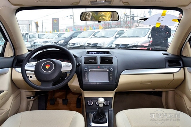 2012款 三廂 1.8L 手動風(fēng)尚版