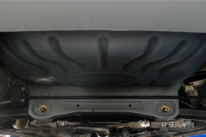 2012款 三廂 1.8L 手動尊貴型