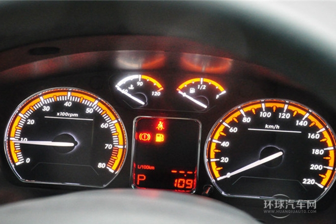 2012款 三廂 1.8L 手動尊貴型