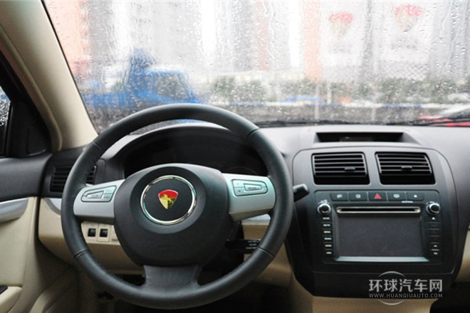 2012款 三廂 1.8L 手動尊貴型