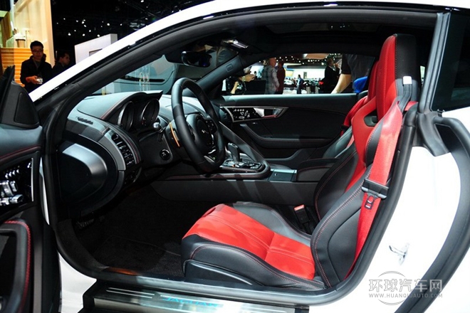 2015款 5.0T R 硬頂版