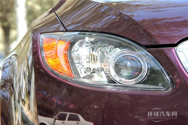 2012款 三廂 1.8L 自動尊貴型