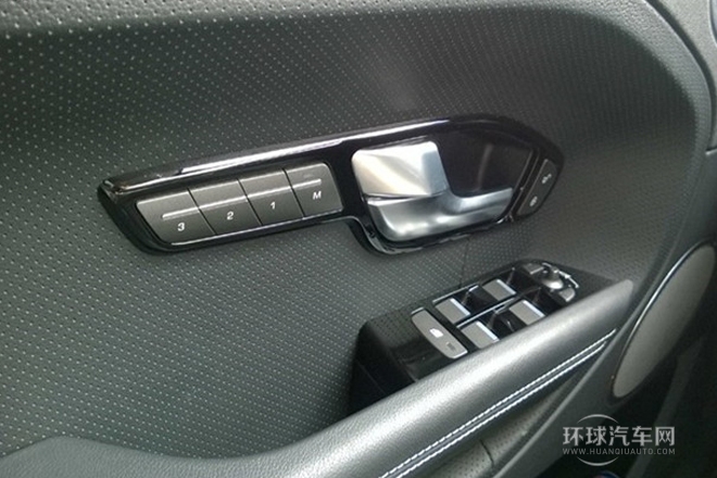 2013款 2.0T 3門耀動版