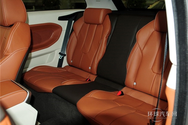 2013款 2.0T 3門耀致版