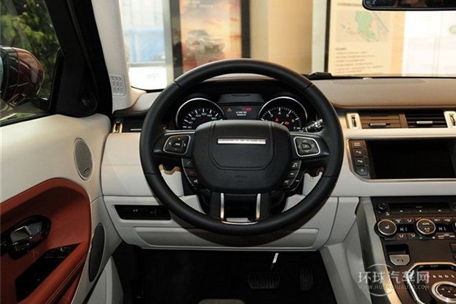 2013款 2.0T 3門耀致版