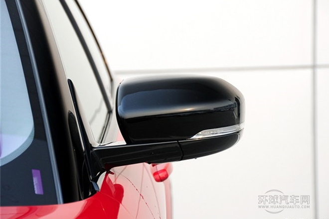 2014款 2.0T 5門圣誕限量版