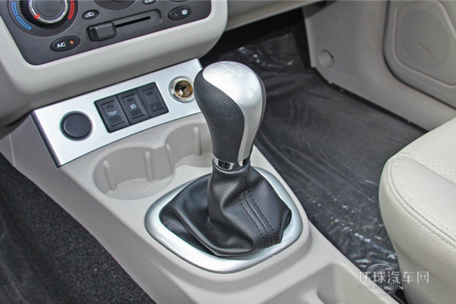 2014款 1.5L 330基本型DK15